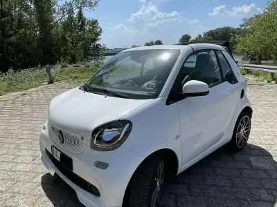Gebraucht Smart ForTwo Cabrio Brabus 109 PS (80 kW) 2017 Weiß Cabrio