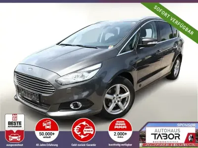 Gebraucht Ford S-MAX Titanium 160 PS (117 kW) 2018 Grau Van / Kleinbus
