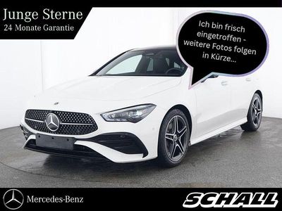 Weiß Gebraucht 2025 Mercedes CLA200 Shooting Brake AMG Kombi | 39.789 € (Teuer)