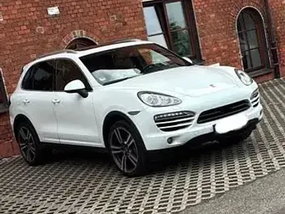 Gebraucht Porsche Cayenne 245 PS (180 kW) 2012 Schwarz SUV