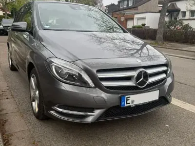 Brugt Mercedes B200 156 HK (114 kW) 2012 Grå MPV