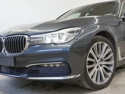 Gebraucht BMW 740 Performance 320 PS (235 kW) 2016 Grau Limousine