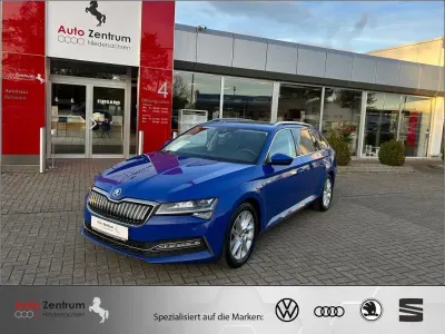 Gebraucht Skoda Superb Style 218 PS (160 kW) 2020 Blau Kombi