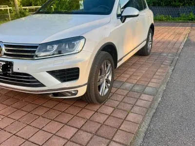 Używany VW Touareg 262 KM (192 kW) 2015 Biały SUV