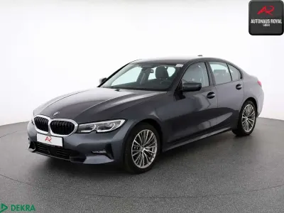Gebraucht BMW 330 Sport Line 286 PS (210 kW) 2020 Mineralgrau Limousine