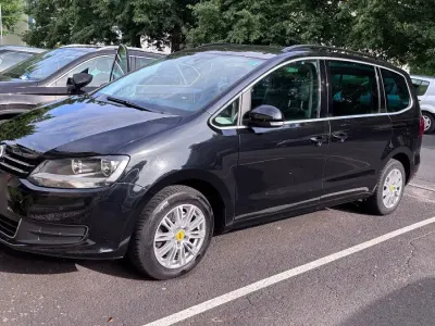 Gebraucht VW Sharan Comfortline 150 PS (110 kW) 2016 Schwarz Van / Kleinbus