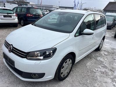 Weiß Gebraucht 2014 VW Touran Highline Van / Kleinbus | 6.460 € (Superpreis)