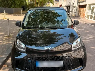 Gebraucht Smart ForTwo Coupé 30 kW (41 PS) 2021 Schwarz Kleinwagen