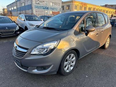 Gebraucht Opel Meriva Edition 95 PS (69 kW) 2014 Muskatgrau/muskat braun(m2) Van / Kleinbus