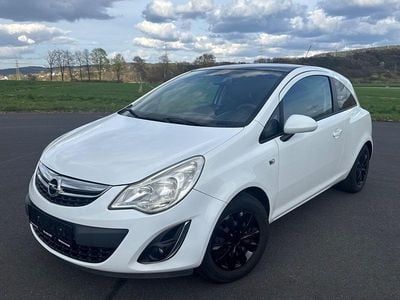 Second-hand Opel Corsa 87 CP (63 kW) 2011 Alb Hatchback