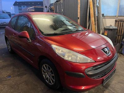 Rot Gebraucht 2007 Peugeot 207 Filou Limousine | 2.499 € (Etwas zu teuer)