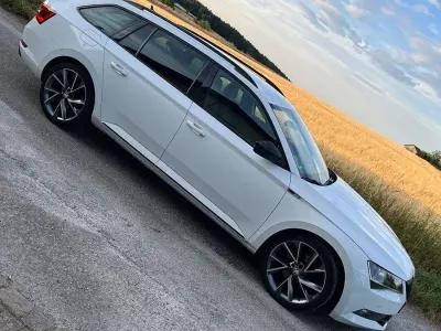 Gebraucht Skoda Superb SportLine 190 PS (139 kW) 2017 Weiß Kombi