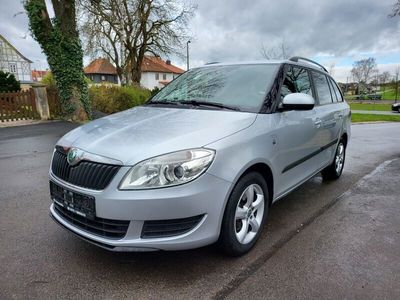 gebraucht Skoda Fabia Combi Family 1.2TSI 105PS 1.Hand EURO5 Alu