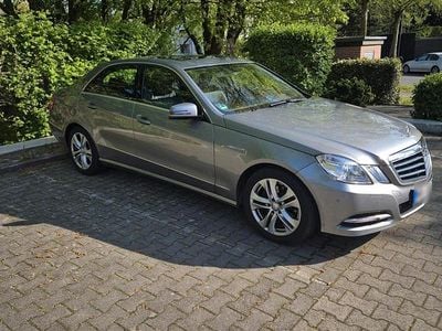 Usata Mercedes E220 Avantgarde 170 CV (125 kW) 2013 Argento Berlina