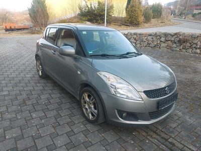 Gebraucht Suzuki Swift Club 75 PS (55 kW) 2011 Grau Kleinwagen