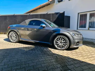 Usata Audi TT Roadster S-Line 185 CV (136 kW) 2015 Grigio Cabrio