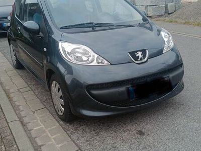 gebraucht Peugeot 107 / BJ 2008 / 110000km / Unfallfrei / ohne TÜV