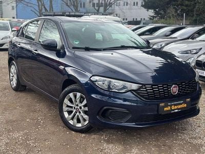 Gebraucht Fiat Tipo 95 PS (69 kW) 2016 Blau Limousine