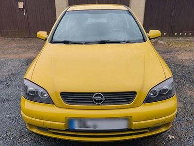 Gebraucht Opel Astra 74 PS (54 kW) 2001 Gelb Limousine