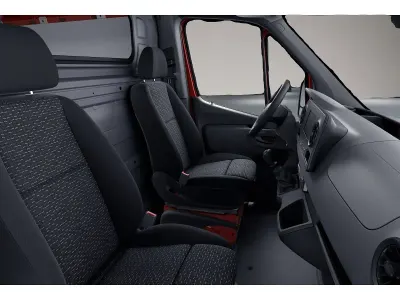 Gebraucht Mercedes Sprinter 150 PS (110 kW) 2023 Rot Van