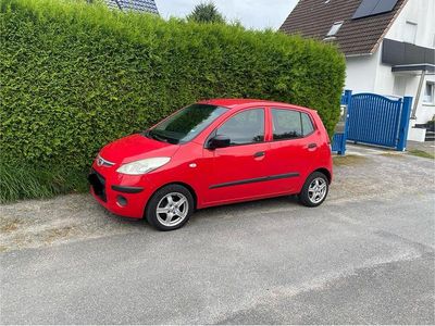 Rot Gebraucht 2009 Hyundai i10 Kleinwagen | 2.700 €