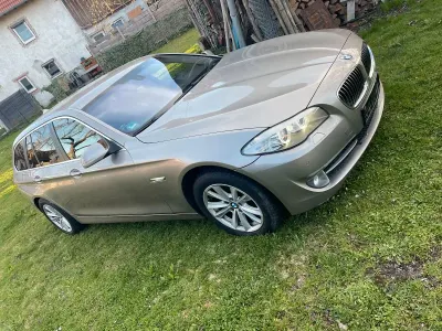 Gebraucht BMW 530 184 PS (135 kW) 2010 Gold Kombi