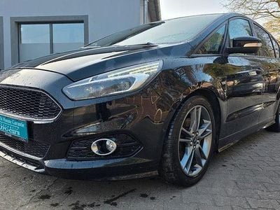 Gebraucht Ford S-MAX ST-Line 209 PS (153 kW) 2018 Shadow black Van / Kleinbus