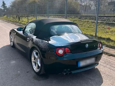 Gebraucht BMW Z4 170 PS (125 kW) 2005 Schwarz Cabrio