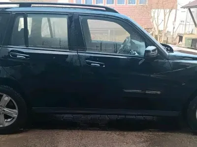 Gebraucht Mercedes GLK250 204 PS (150 kW) 2014 Schwarz SUV