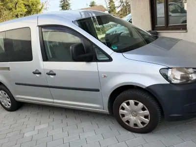 Gebraucht VW Caddy 109 PS (80 kW) 2011 Reflexsilber Van / Kleinbus
