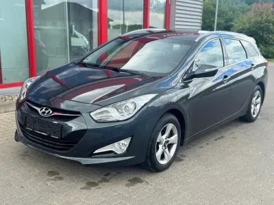 Gebraucht Hyundai i40 Edition 135 PS (99 kW) 2014 Grau Kombi