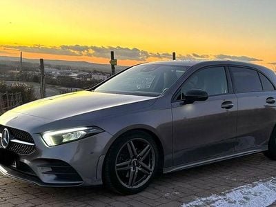 Grau Gebraucht 2018 Mercedes A200 AMG Limousine | 22.200 € (Fairer Preis)