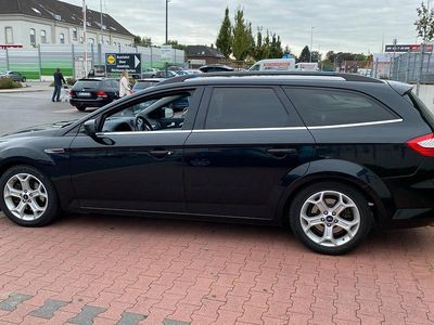 Gebraucht Ford Mondeo Titanium X 163 PS (119 kW) 2010 Schwarz Kombi
