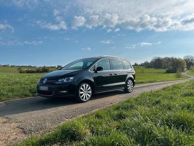 Second-hand VW Sharan 140 CP (102 kW) 2014 Negru Monovolum