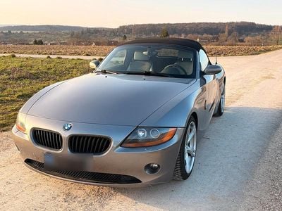 Gebraucht BMW Z4 192 PS (141 kW) 2003 Silber Cabrio