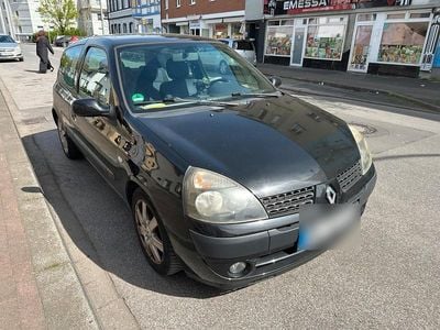 Second-hand Renault Clio II 2003 Hatchback