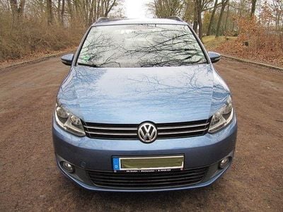 Gebraucht VW Touran 140 PS (102 kW) 2012 Blau Van / Kleinbus