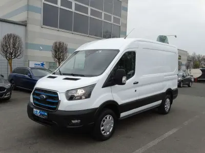 Używany Ford Transit 135 kW (184 KM) 2023 Biały Minivan