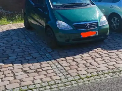 Gebraucht Audi A4 82 PS (60 kW) 1999 Grün Kleinwagen