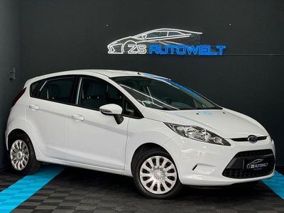 Gebraucht Ford Fiesta Trend 60 PS (44 kW) 2011 Weiß Kleinwagen