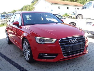 Gebraucht Audi A3 S-Line 110 PS (80 kW) 2015 Rot Limousine