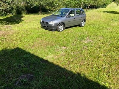 Gebraucht Opel Corsa Swing 90 PS (66 kW) 1995 Silber Limousine