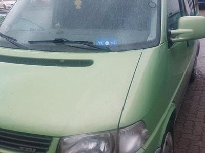 Używany VW Multivan 102 KM (75 kW) 2002 Zielony Minivan