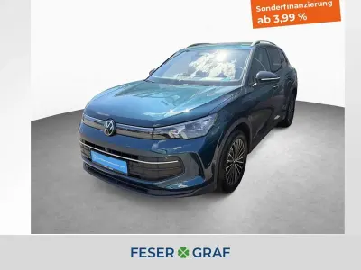 Gebraucht VW Tiguan Life 150 PS (110 kW) 2025 Blau SUV