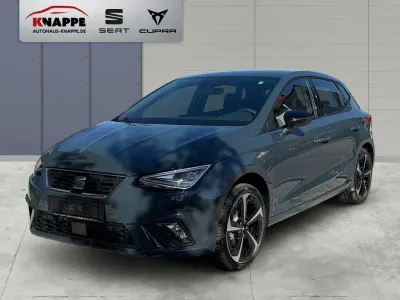Neu Seat Ibiza FR 116 PS (85 kW) 2025 Blau Kleinwagen