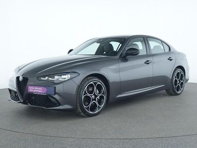 Grau Gebraucht 2023 Alfa Romeo Giulia Veloce Limousine | 34.445 € (Guter Preis)