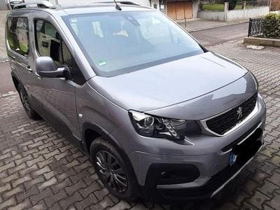 Gebraucht Peugeot Rifter Allure 131 PS (96 kW) 2021 Silber Van / Kleinbus