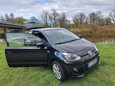 Używany VW up! 60 KM (44 kW) 2013 Czarny Hatchback