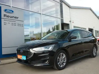 Gebraucht Ford Focus Titanium 125 PS (91 kW) 2022 Schwarz Limousine