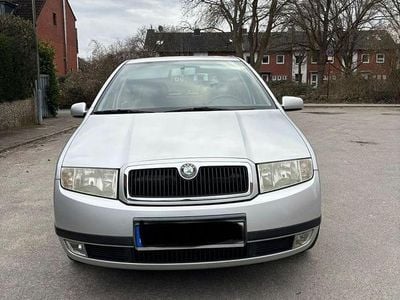 Usata Skoda Fabia Classic 68 CV (50 kW) 2000 Argento Berlina